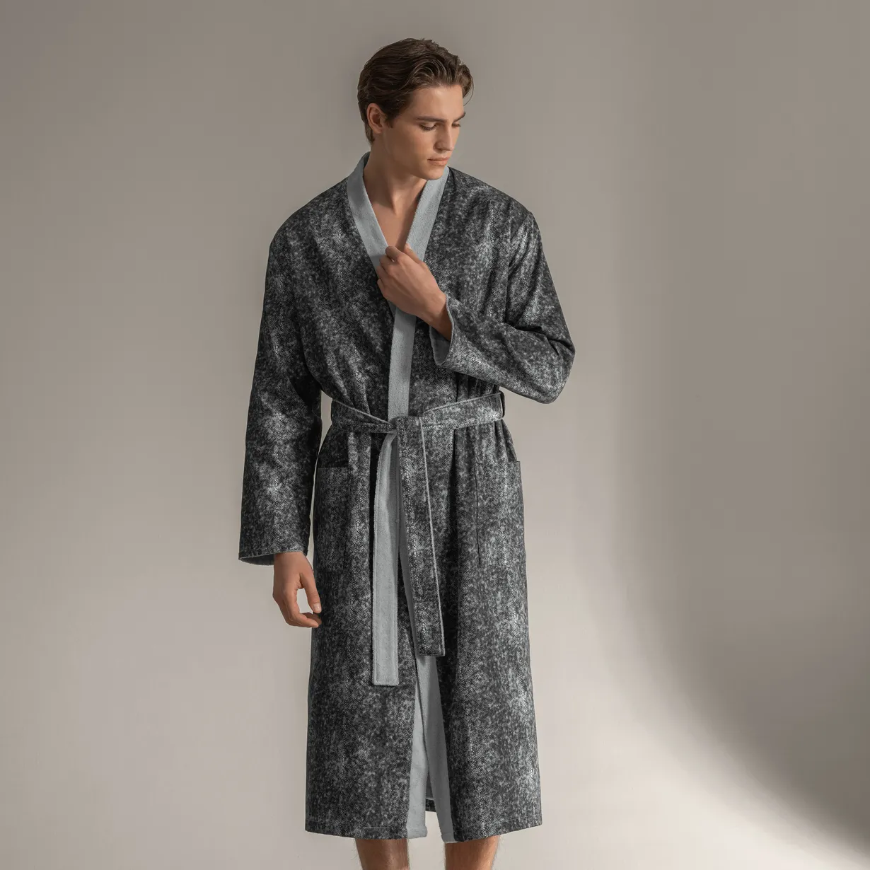 Халат Анталь