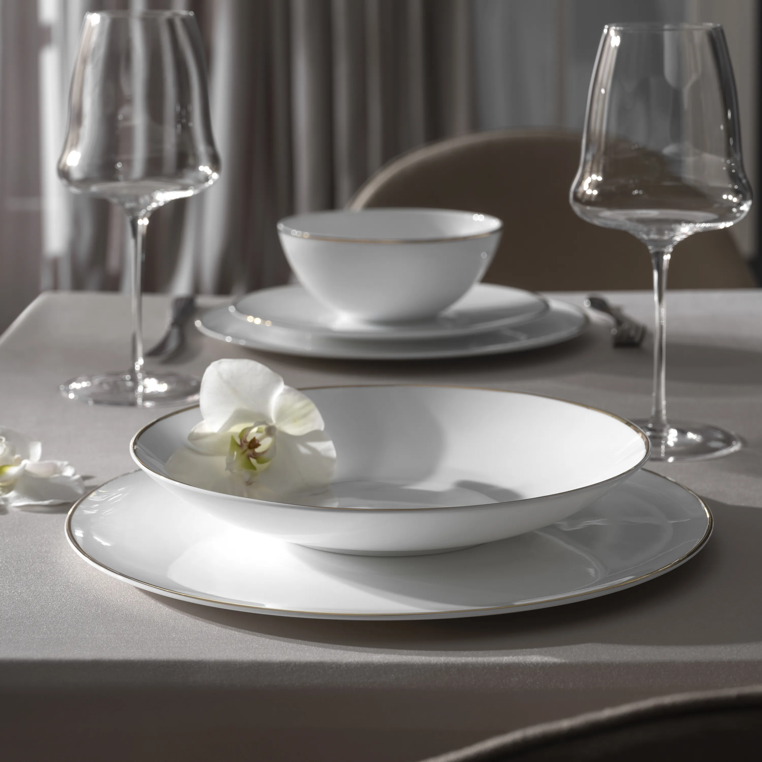 Тарелка суповая Канни