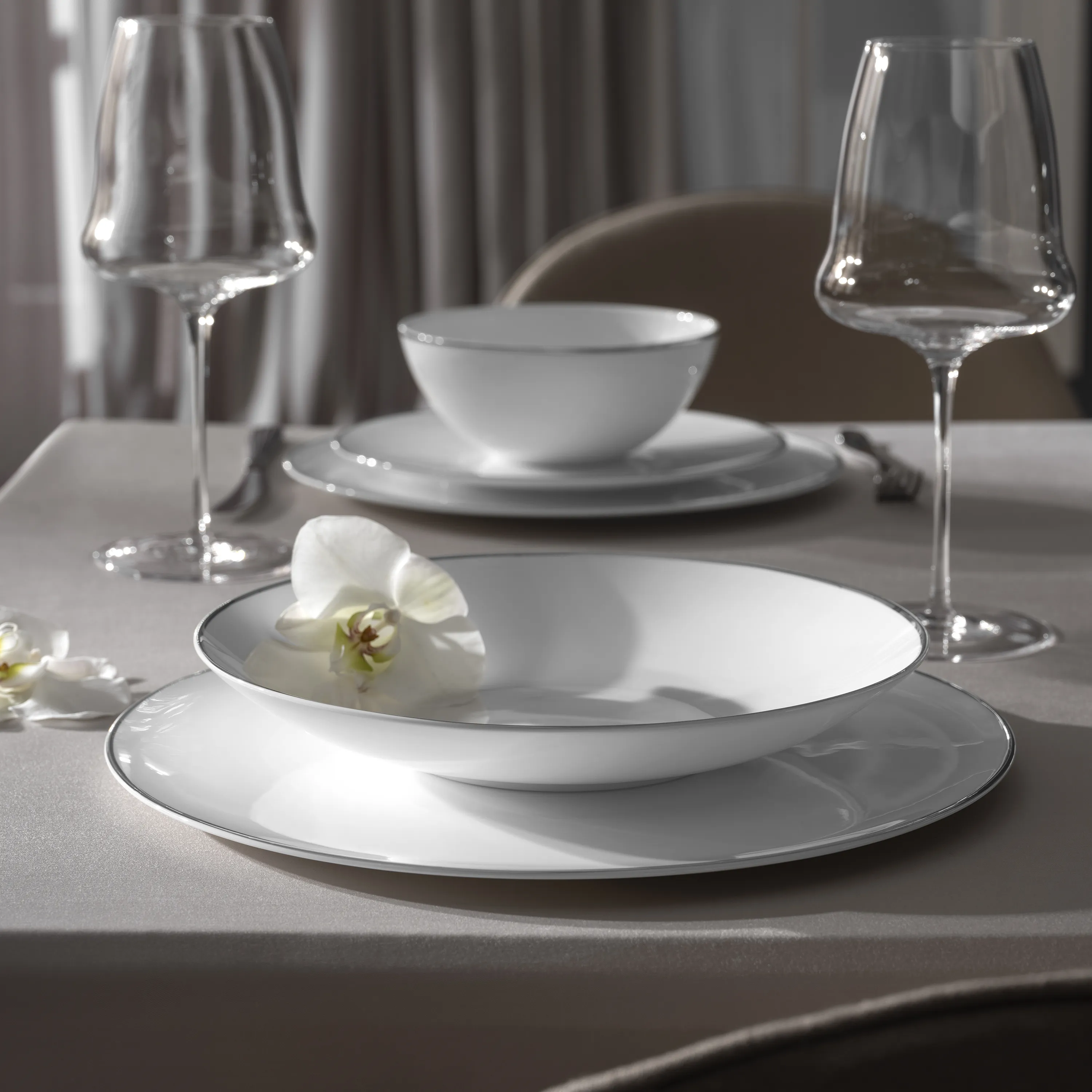 Тарелка суповая Канни