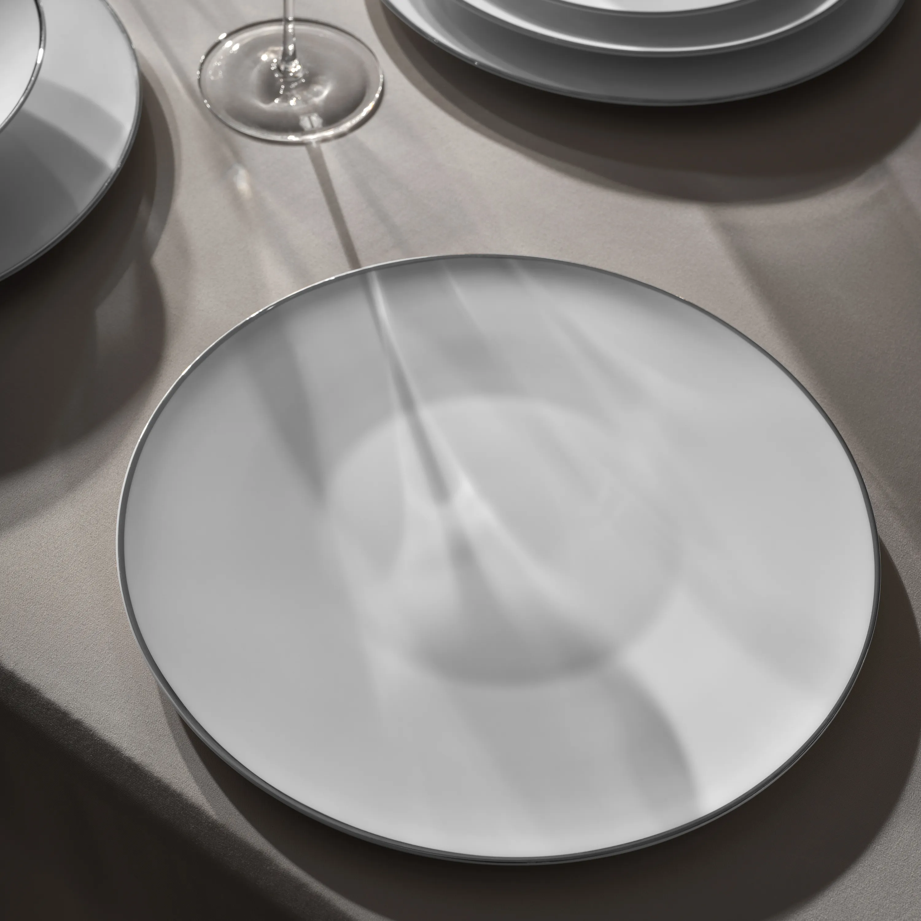 Тарелка сервировочная Канни