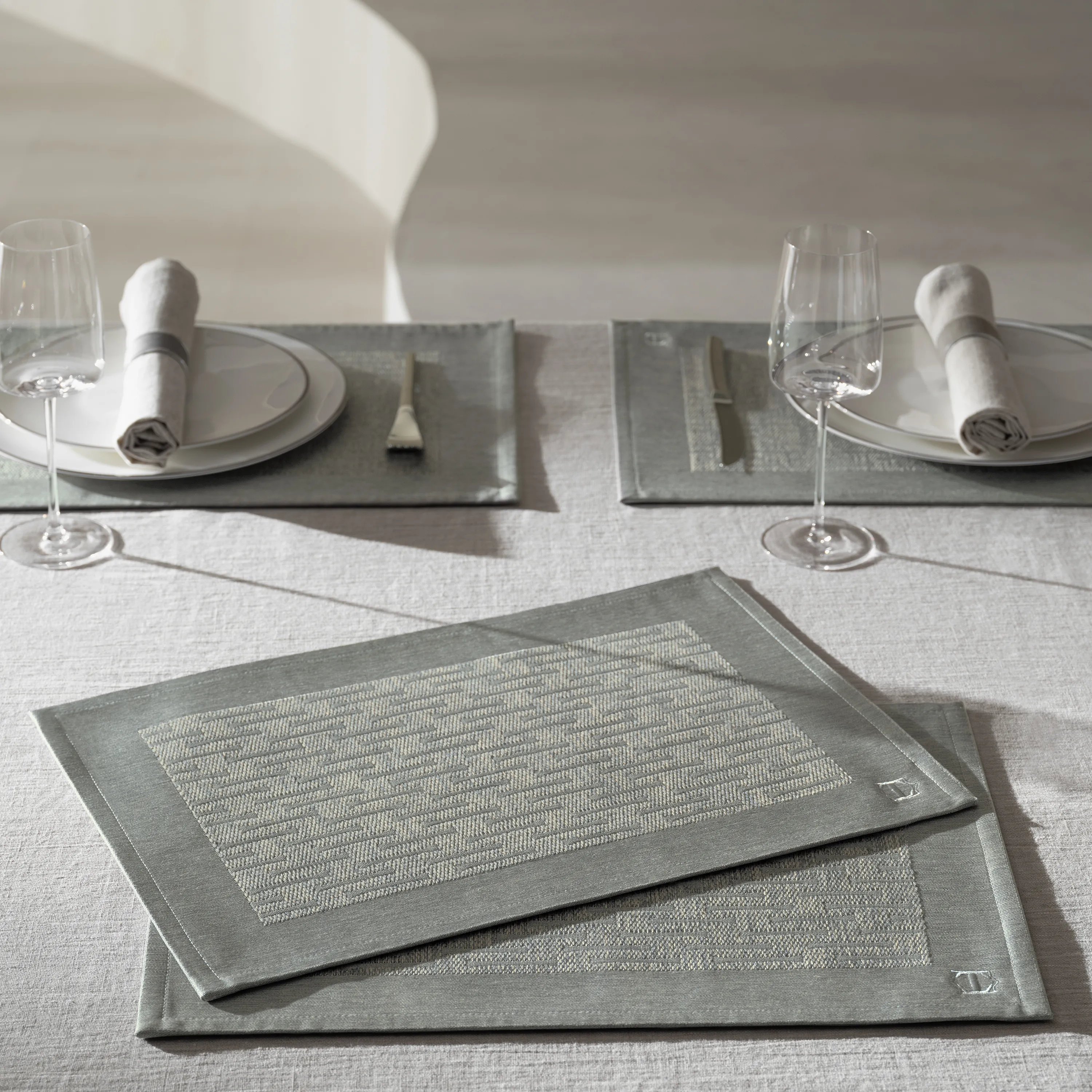 Подставка для сервировки стола Мартари