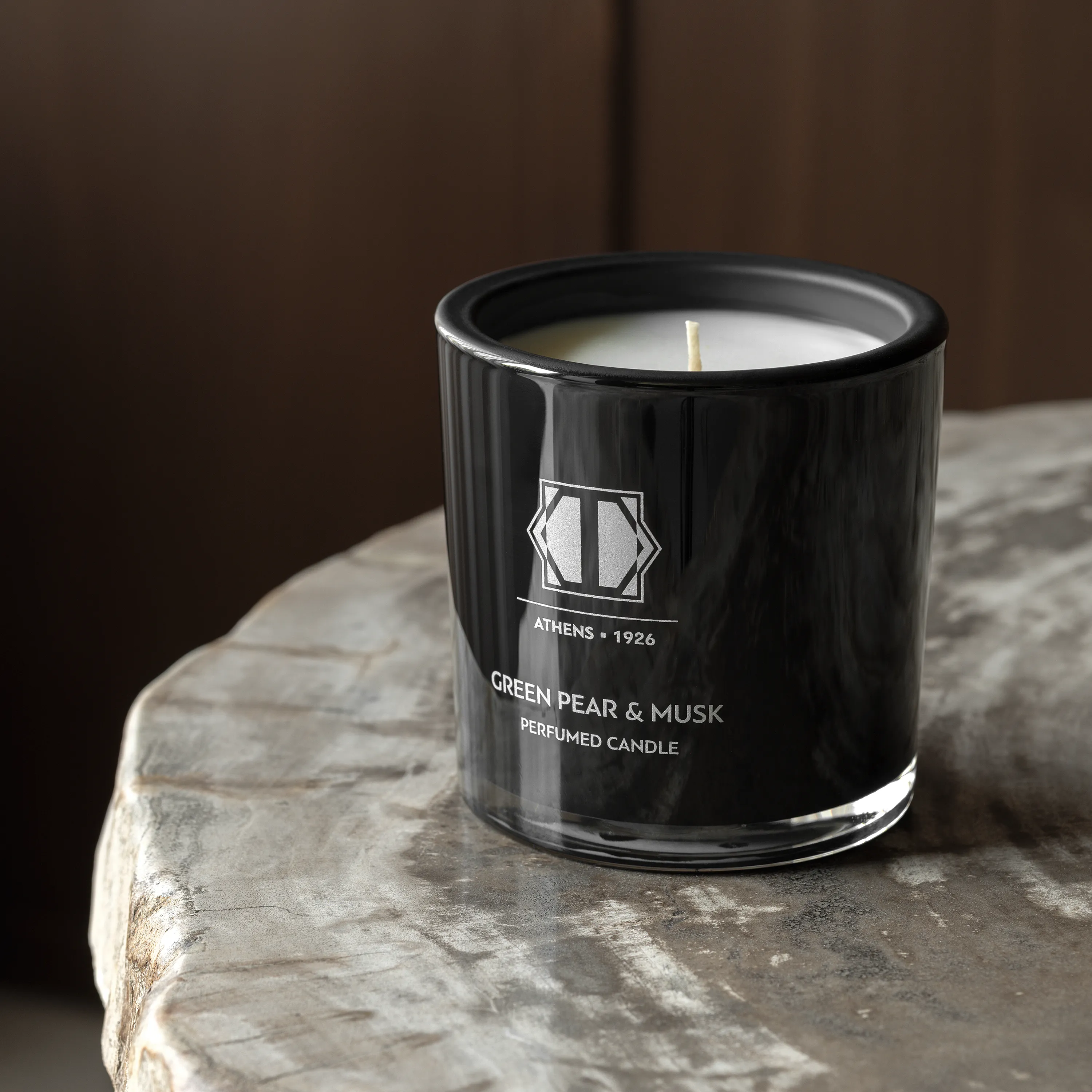 Свеча ароматическая  Зеленая груша и мускус