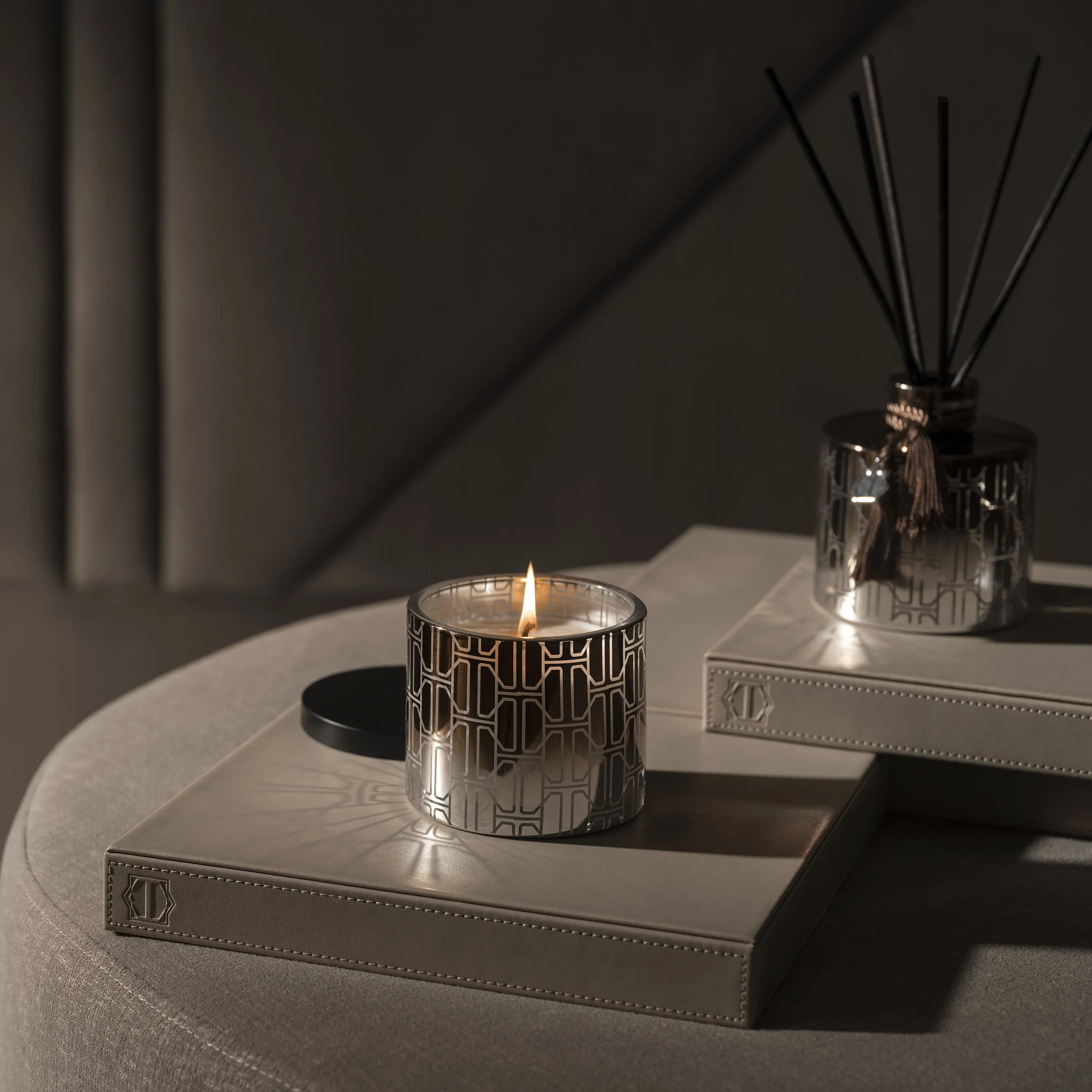 Свеча ароматическая  Лаванда и янтарь