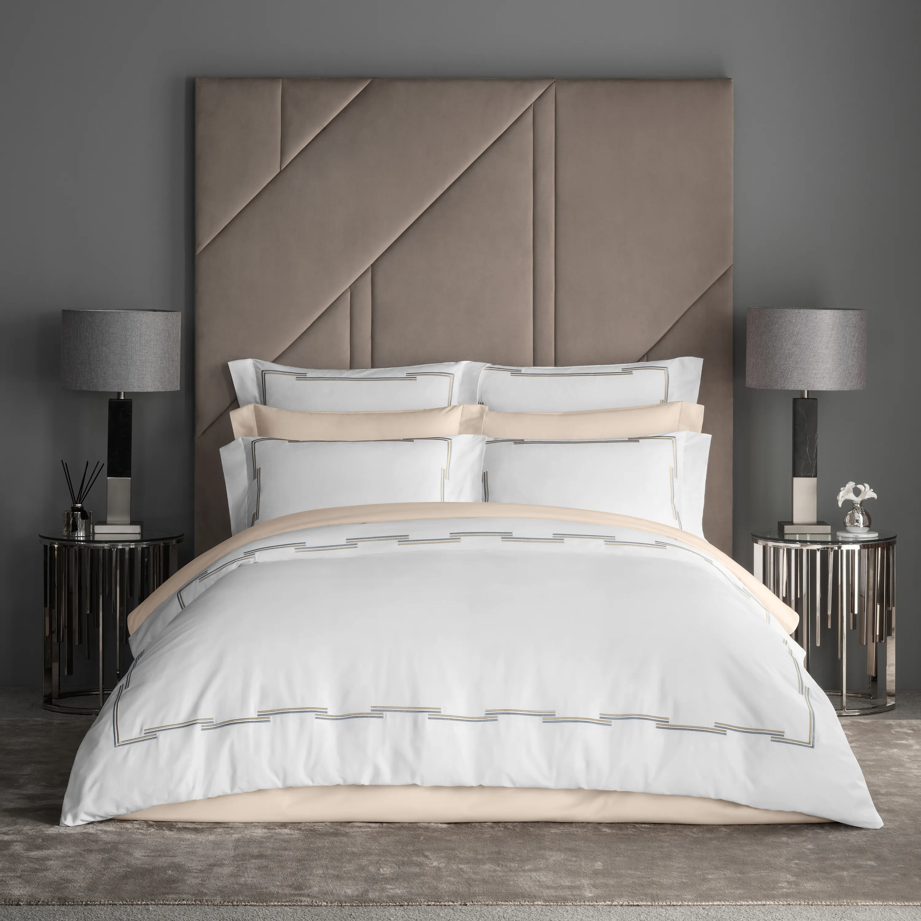 Комплект постельного белья Металиси