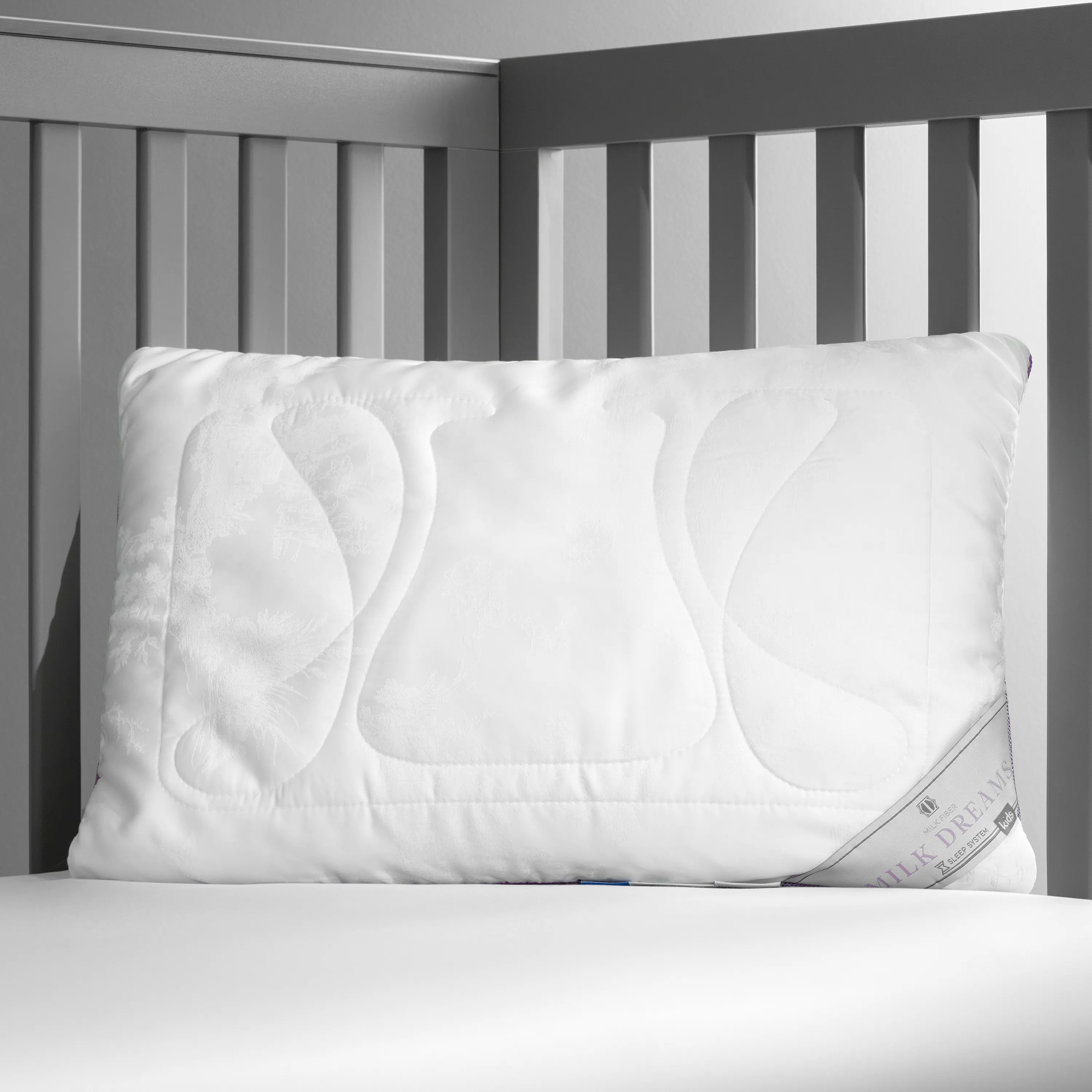 Детская подушка Милк Дримс