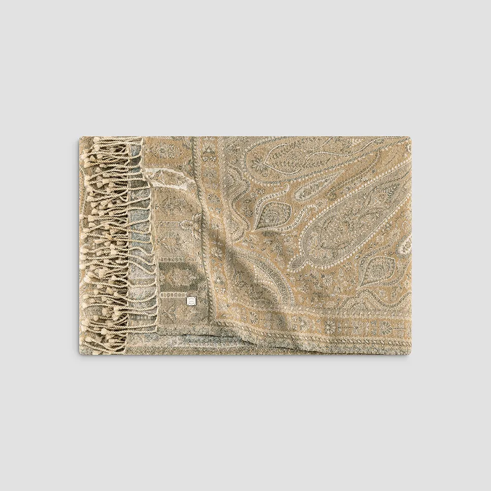 Плед Намиас