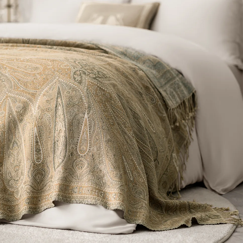 Плед Намиас