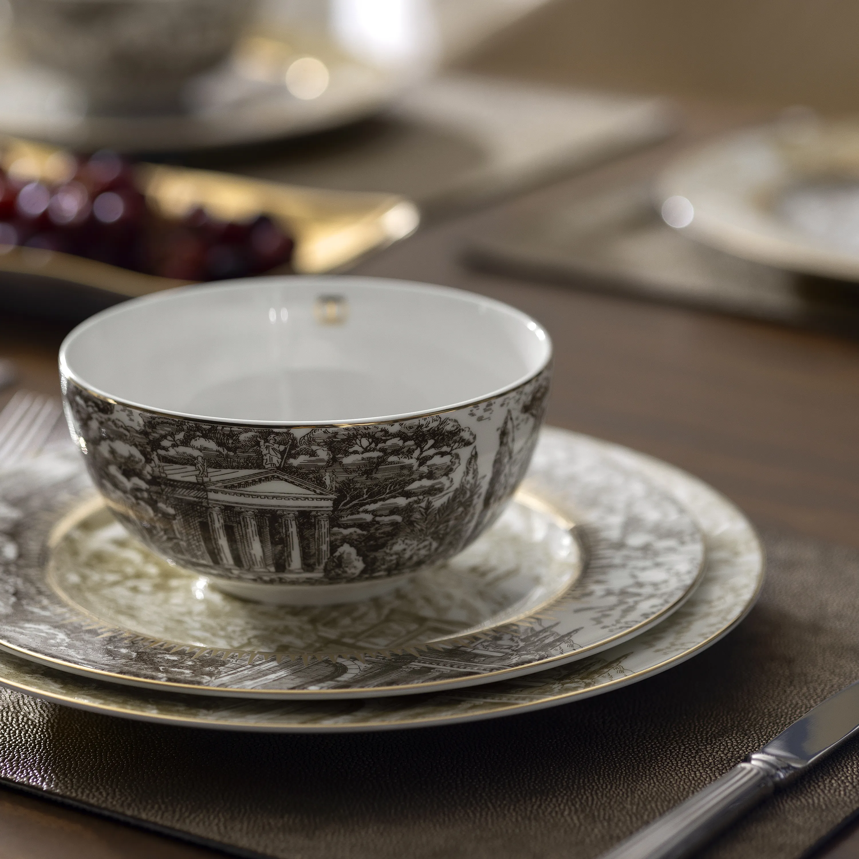 Тарелка салатная Олимпия