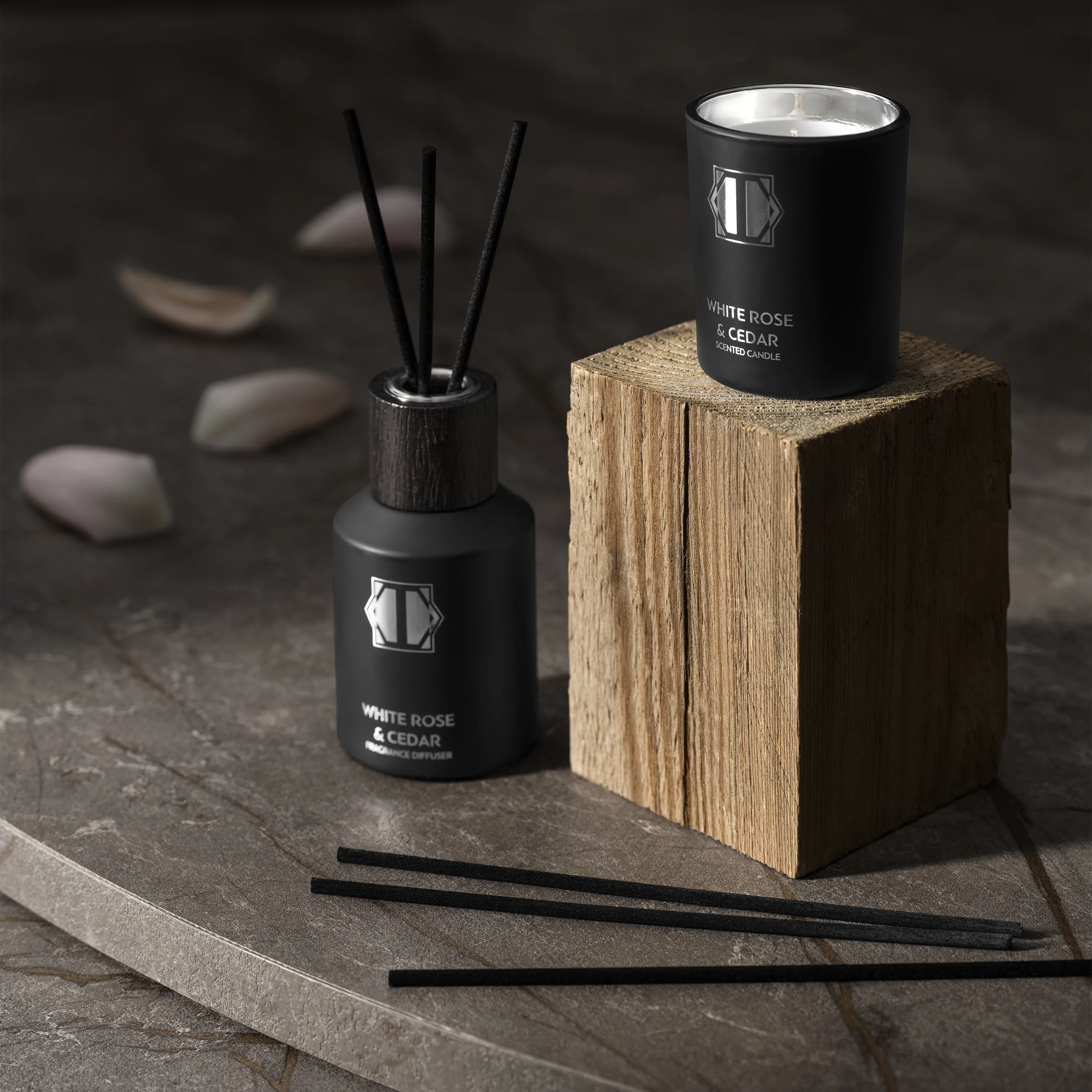 Набор ароматов для дома Белая роза и кедр