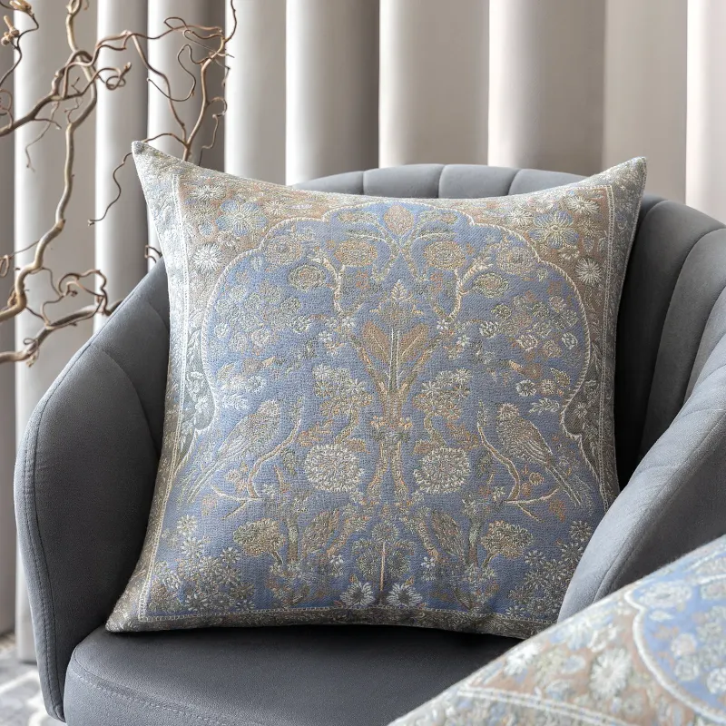 Декоративная подушка Скорно