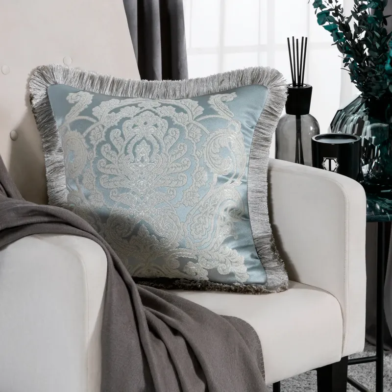 Декоративная подушка Мадалина