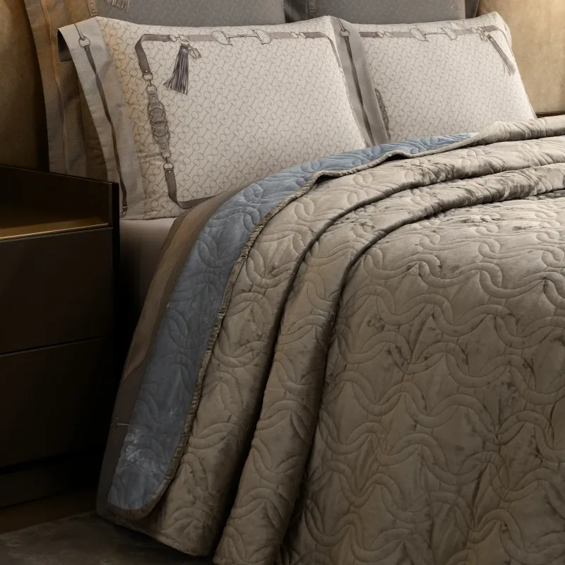 Покрывало Эквилион