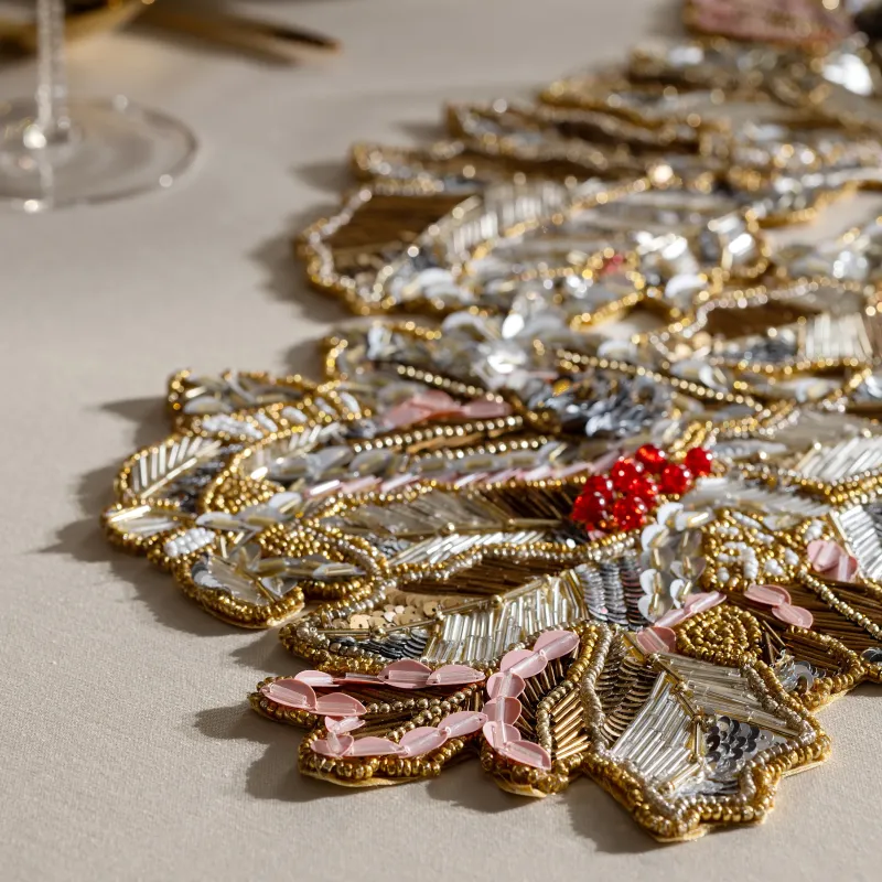 Декоративный раннер Селестия-Холли