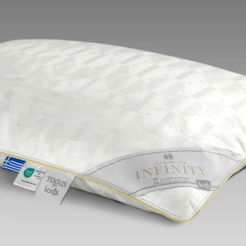 Детская подушка Инфинити