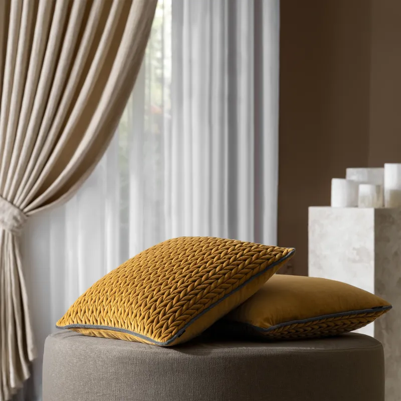 Декоративная подушка Нотарио