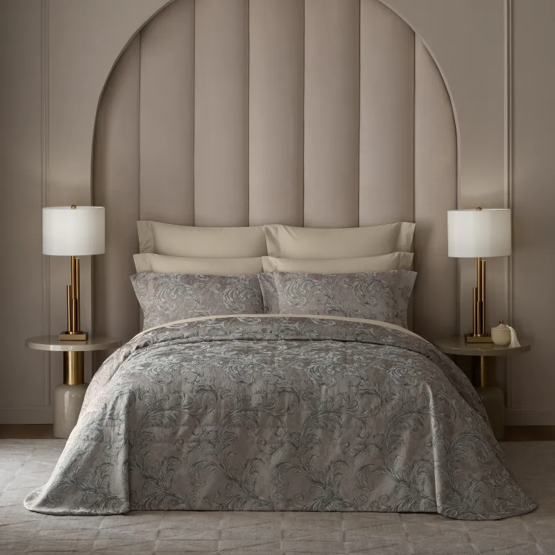 Покрывало Орелья